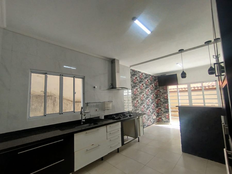 Casa em Condom�nio - Aluguel - Jardim Rio das Pedras - Cotia - SP