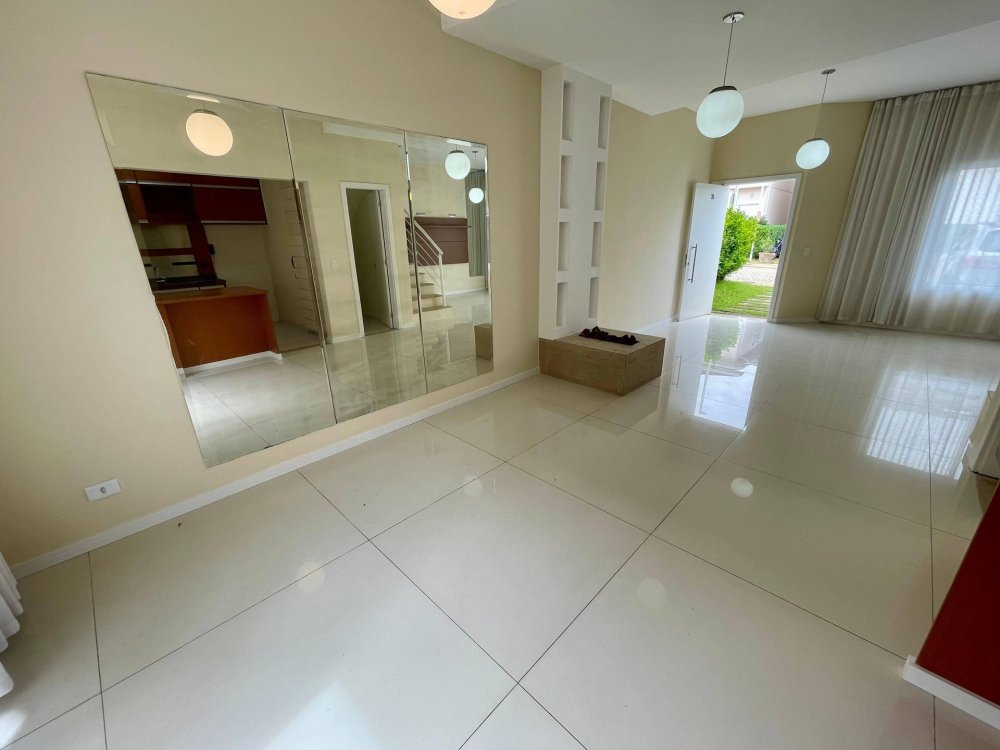 Casa em Condom�nio - Venda - Ch�cara Canta Galo - Cotia - SP