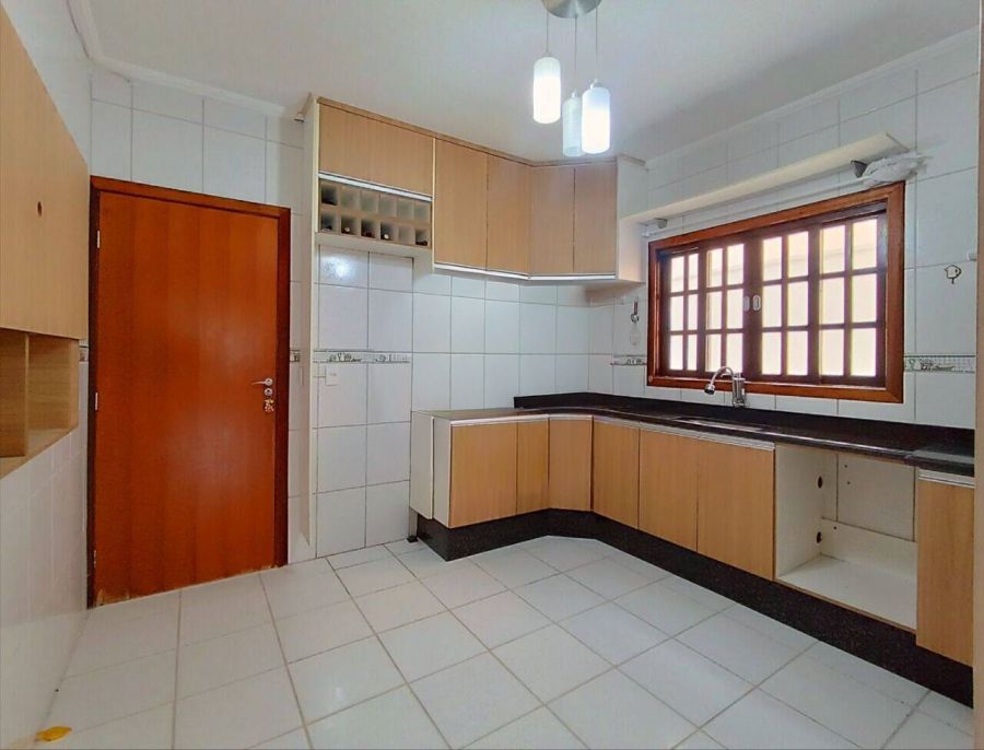 Casa em Condomnio - Venda - Jardim Rio das Pedras - Cotia - SP