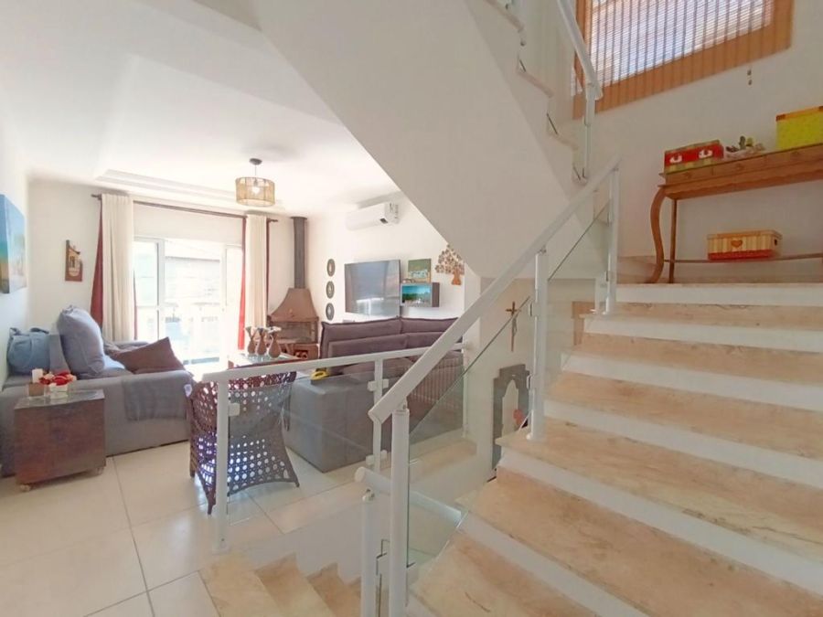 Casa em Condom�nio - Venda - Jardim Rio das Pedras - Cotia - SP