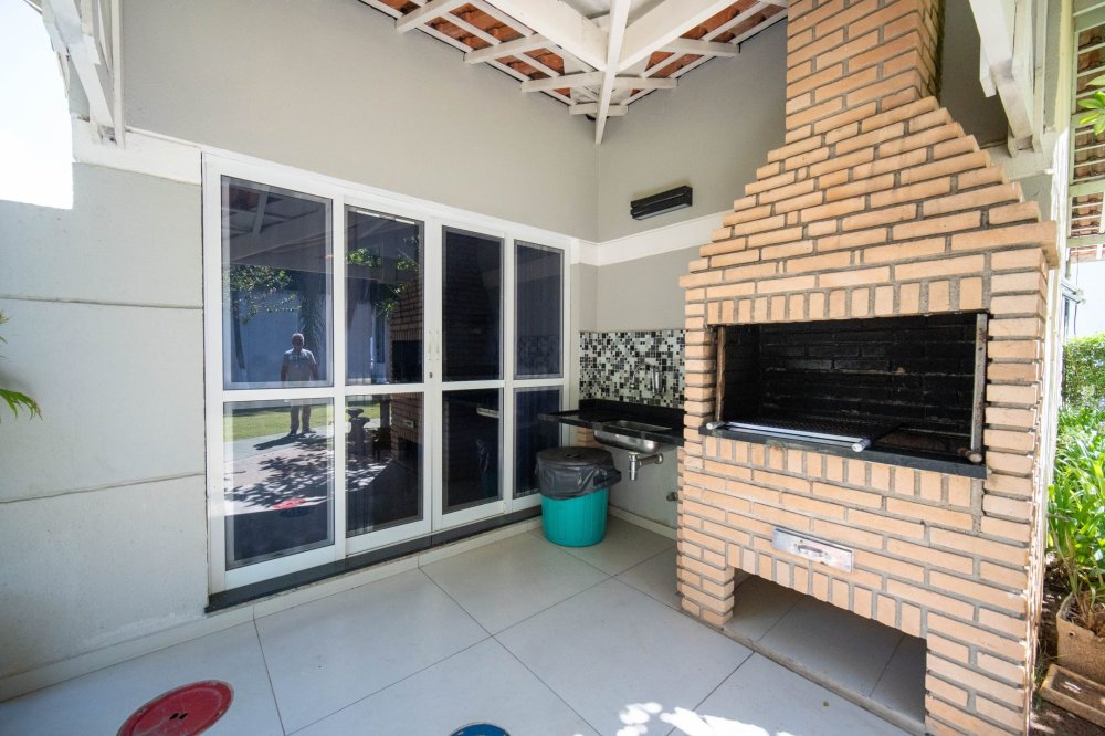 Casa em Condomínio - Aluguel - Condominio Bosque dos Manacas - Cotia - SP