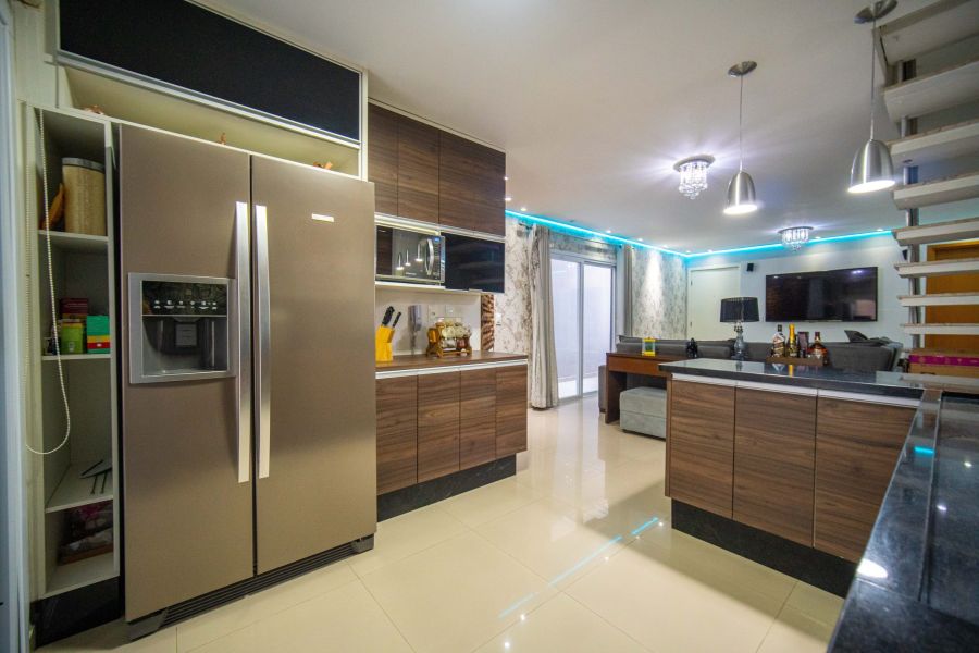Casa em Condomínio - Aluguel - Chácara Pavoeiro - Cotia - SP