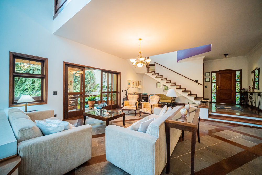 Casa Alto Padrão - Aluguel - Condominio Forest Hills - Jandira - SP