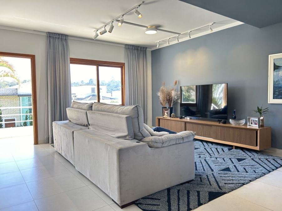 Casa em Condomnio - Venda - Jardim Caiapi - Cotia - SP