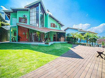 CASA COND. PARQUE DAS ARTES - EMBU DAS ARTES